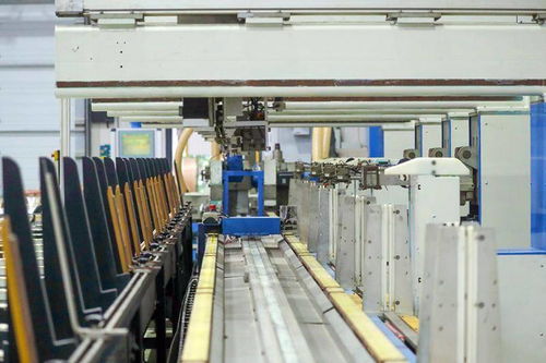 探秘上海無人工廠 數(shù)字新基建如何實現(xiàn)制造效率提升30%